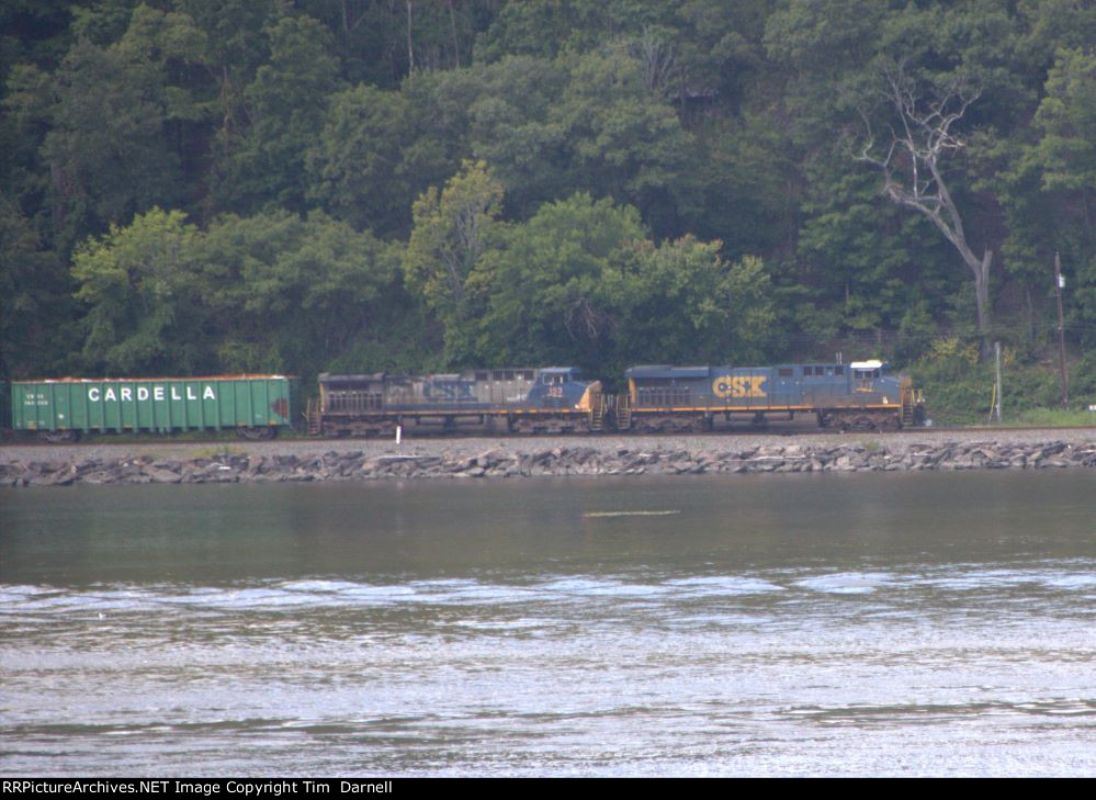 CSX 717, 153 on M404